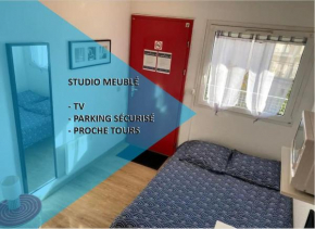 Studio aménagé + parking